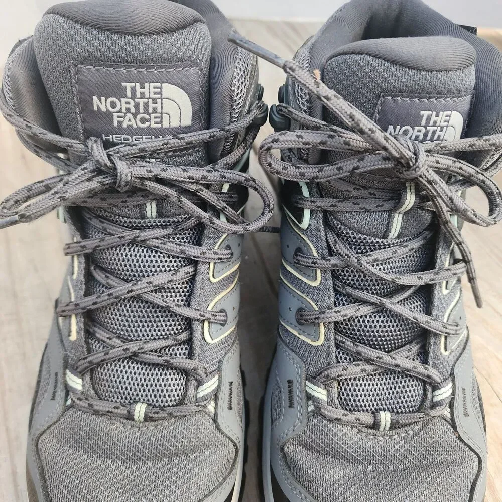 The North Face Womens Gray Hedgehog Fastpack II Mid Waterproof Hiking Shoes Sz10